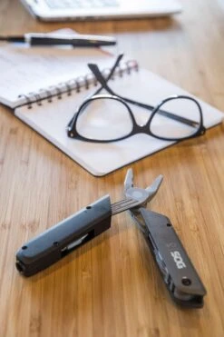 SOG Baton Q4 Black & Gray Aluminum Pilers Screwdriver 10 Count Multi-Tool ID1031CP 19 SOG Baton Q4 Black & Gray Aluminum Pilers Screwdriver 10 Count Multi-Tool ID1031CP -Cheap Knife Shop q4 8